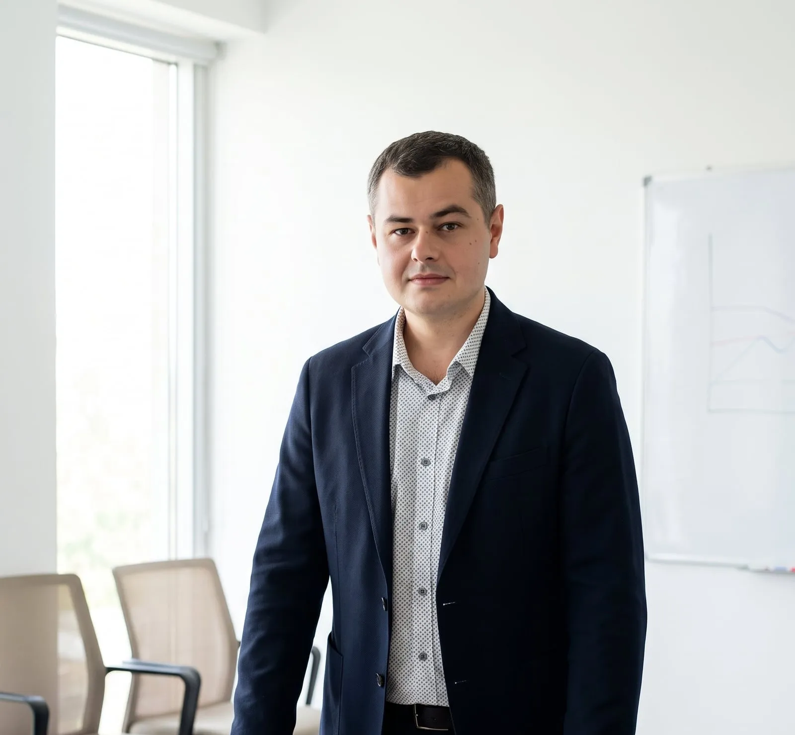 Levan Jojua in the office